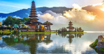 Voyage en INDONESIE septembre 2025 Pagode en Indonésie